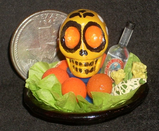 Details about   Day of the Dead Dia de los Muertos 1:12 Miniature Skull Offering Ofrenda #5020